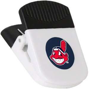  Cleveland Indians White Magnetic Chip Clip: Sports 