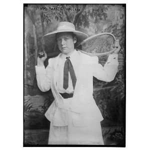  Mrs. Barger Wallach,holding raquet