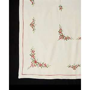  Winterberry 60 x 84 Tablecloth