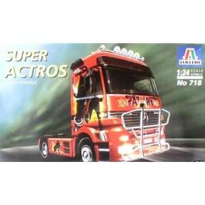  Mercedes Super Actros Tractor Cab 1 24 Italeri Toys 