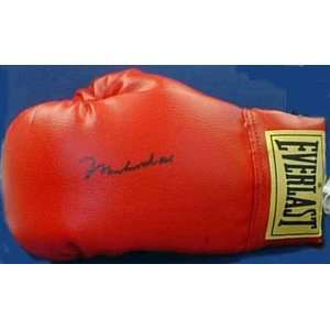  Muhammad Ali Autographed Official Boxing Glove: Sports 
