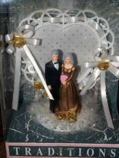   TRADITIONS 50TH GOLDEN WEDDING ANNIVERSARY WEDDING CAKE TOPPER! NEW