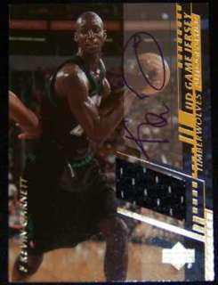 Kevin Garnett 2000 UD Game Used Jersey Signed Auto Card  