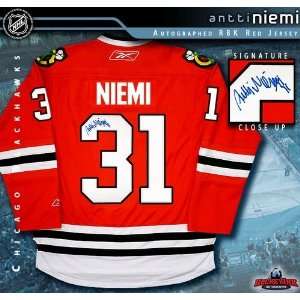  Antti Niemi Chicago Blackhawks Autographed/Hand Signed Red 