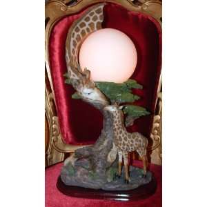  Giraffe Kiss Animals Table Lamp 18h X 10l X 6w