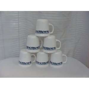  Vintage Corelle   6 Coffee Mugs   Old Town Blue Onion 