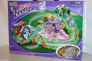 FUR REAL FRIENDS FURRY FRENZIES SCOOT & SCURRY CITY, NEW  