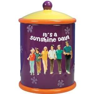   The Brady Bunch Sunshine Day Cookie Jar, 10 1/4 Inch: Kitchen & Dining