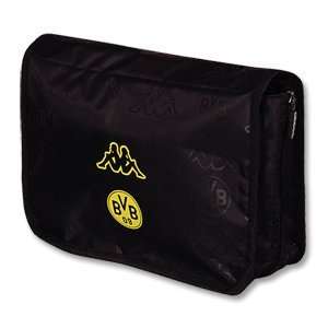  09 10 Borussia Dortmund Wash Bag   Black Sports 