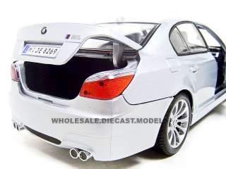 BMW M5 SILVER 1:18 SCALE DIECAST MODEL MAISTO  