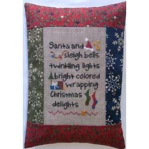  Christmas Delights Pillow   Cross Stitch Kit: Arts, Crafts 