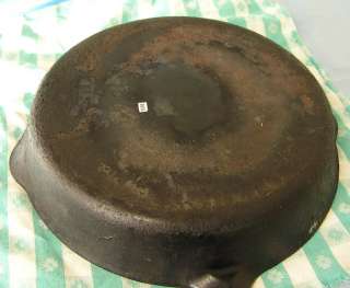 Griswold #10 Skillet cast iron Small Block Mark Erie PA #716E Flat 