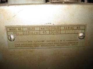 Vintage 1935 St Regis Tombstone Tube Radio International Kadette Model 