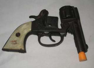   KENTON GENE AUTRY CAST IRON SHORT BARRLE CAP GUN 6.5 LONG  