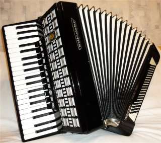   Piano ACCORDION WELTMEISTER Serino 120 bass. Excellent sound  