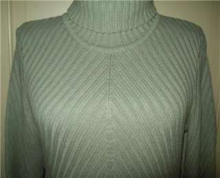 CREW light gray ribbed turtleneck sweater M  