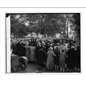 Historic Print (L): Queen Marie at White House, 10/19/26:  