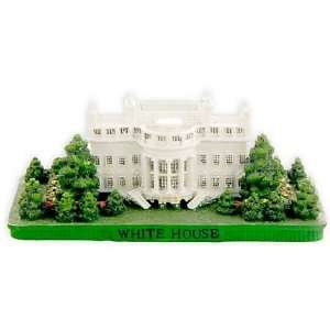  Washington D.C. Paperweight   White House Poly Sml, White 