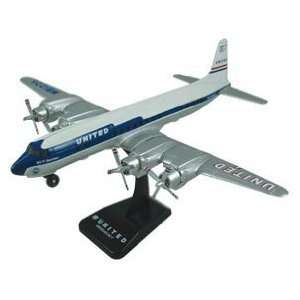   Airliner Model Kit United Airlines 12 Piece Display: Toys & Games
