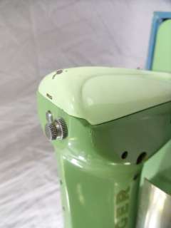 Vintage Singer 185K Green Sewing Machine w/ Case  