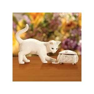 Lenox Playing with Pearls Kitten Sculpture New in Box with COA  
