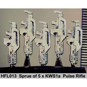   Miniatures Little Bits   Sprue of 5 KWS1a Pulse rifles Toys & Games