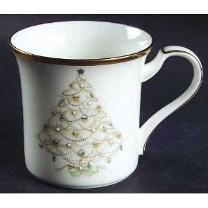   Christmas Gold Holiday Mug, Fine China Dinnerware: Kitchen & Dining
