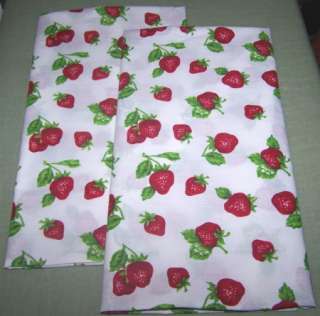 Wild Strawberry 2 Sided Cotton Kitchen Tea Towels Set  