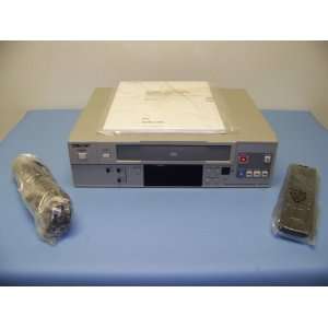  Sony SVO 1430 Video Cassette Recorder (VCR) Electronics