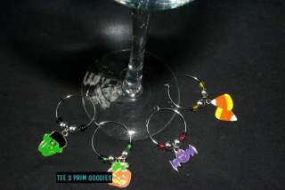 brand new set of 4 halloween themed wine charms so cute
