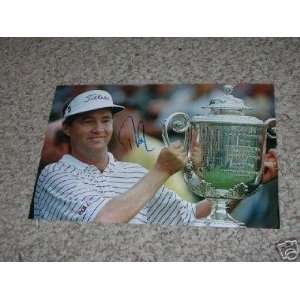  Signed Davis Love III Picture   Champ trophy 8x12 