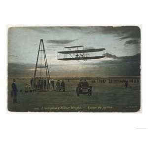 Wilbur Wright Rounds a Pylon at Auvours to Demonstrate the 