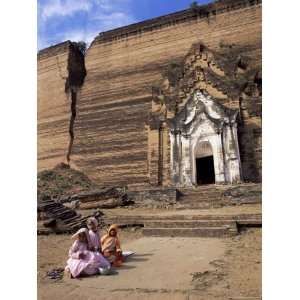  Gigantic and Unfinished Pagoda, Mingun, Myanmar (Burma 