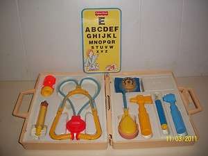   FISHER PRICE, MEDICAL KIT, 936, 1977, 100% COMPLETE, DOCTOR TOYS, EUC